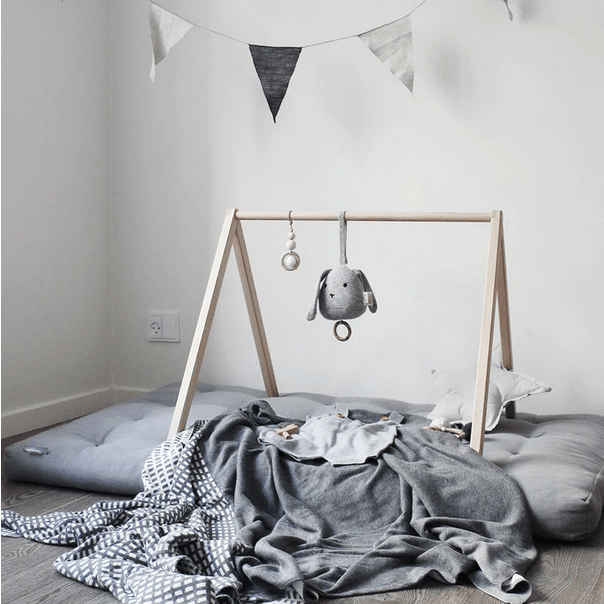 Find det perfekte aktivitetsstativ: Tips til at vælge det rigtige for dit barn og hjemmet - Littleroom