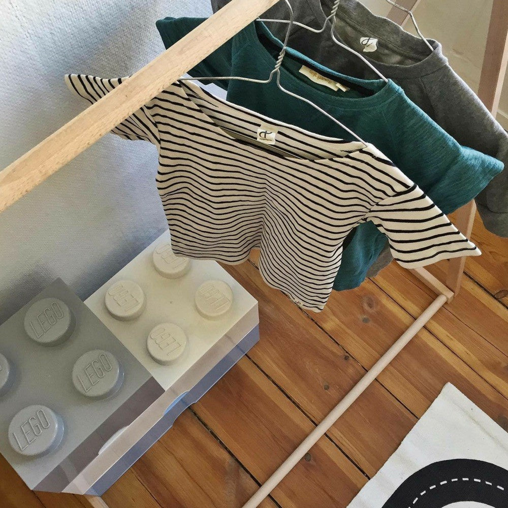 Børnetøjstativ I Lyst Træ | Smukt Børnetøjstativ | Littleroom