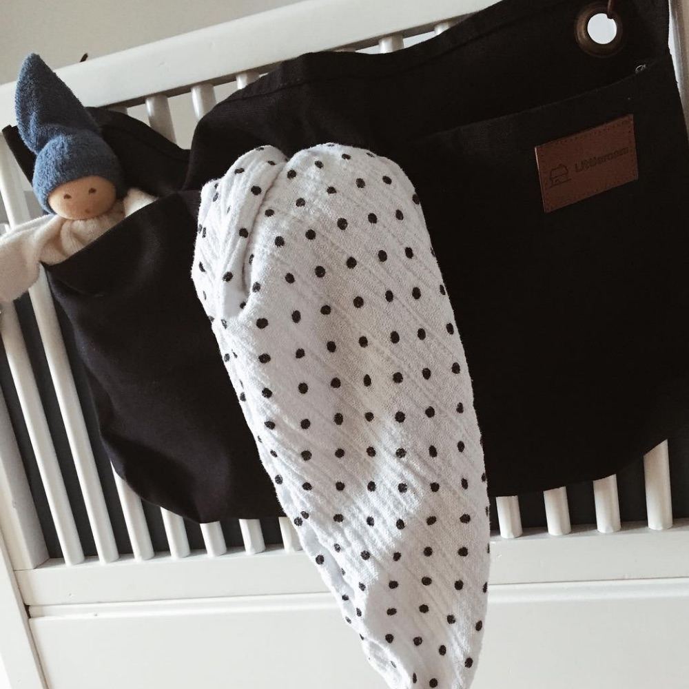 Sengelomme til opbevaring - Mørk grå - Littleroom Sengelomme